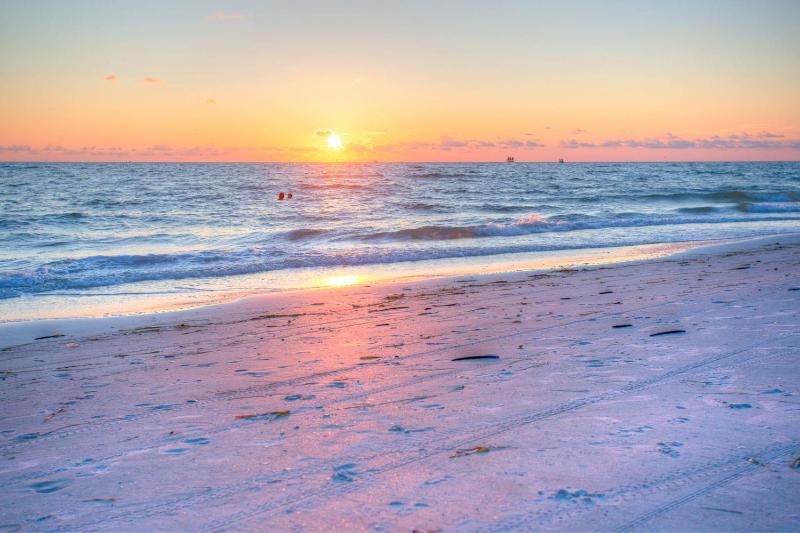 203-W - Sunset Vistas - image 44