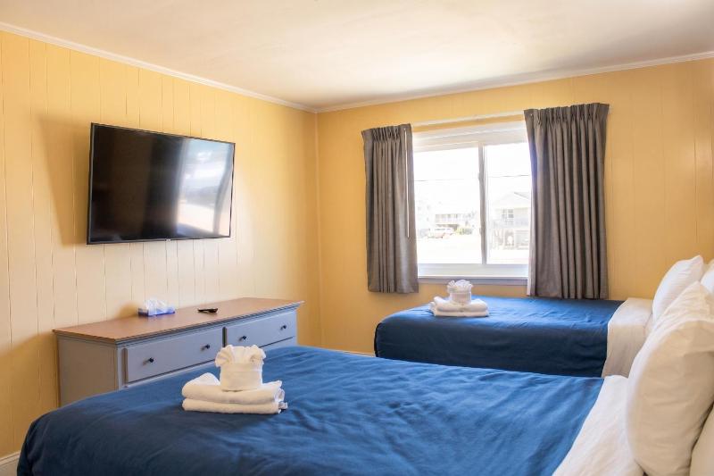 Colonial Inn - image 48