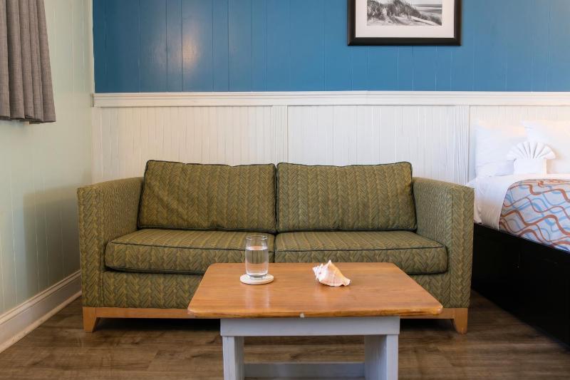 Colonial Inn - image 49