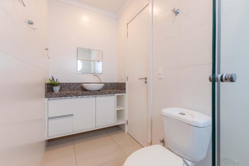 Apartamento com piscina e vista para montanha - image 18