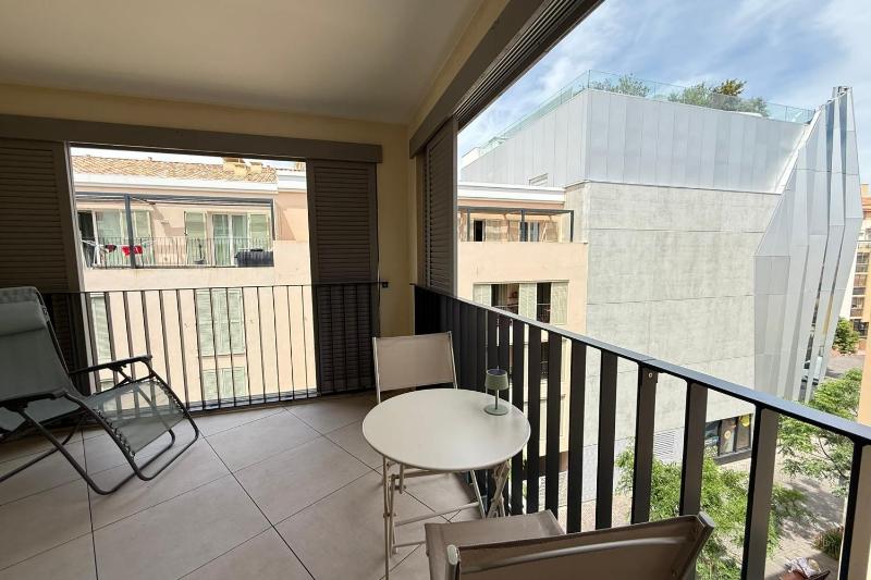 Appartement neuf - terrasse & parking 2 chambres - image 7