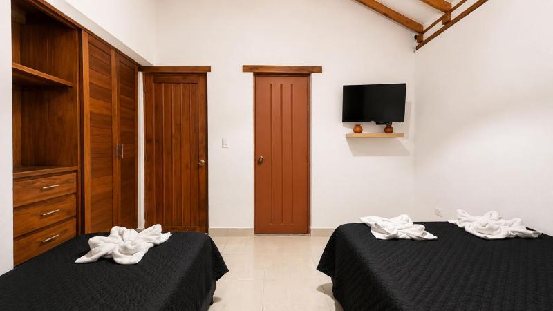 Cabaña familiar con 4 dormitorios y baños privados - image 17