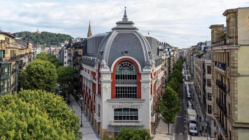Palacio Bellas Artes San Sebastian Curio Collection by Hilton - image 1
