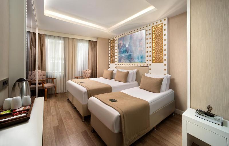 Goms Hotel Old City - image 4