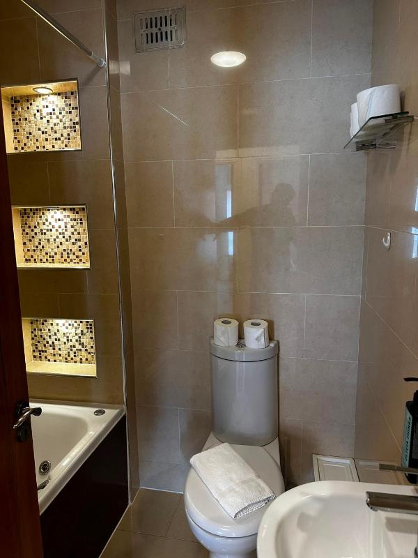Parnell District Apartments - image 11