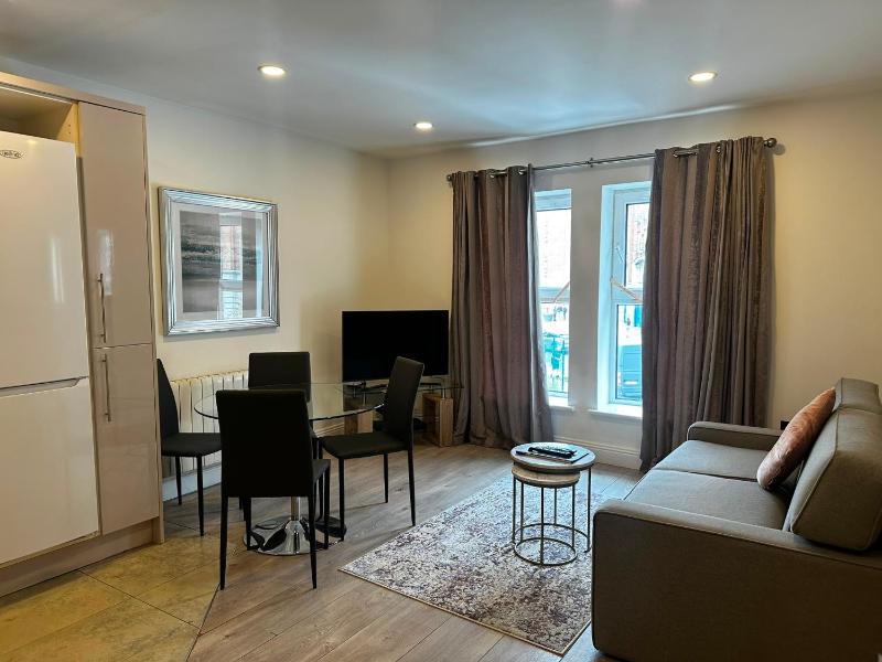 Parnell District Apartments - image 8