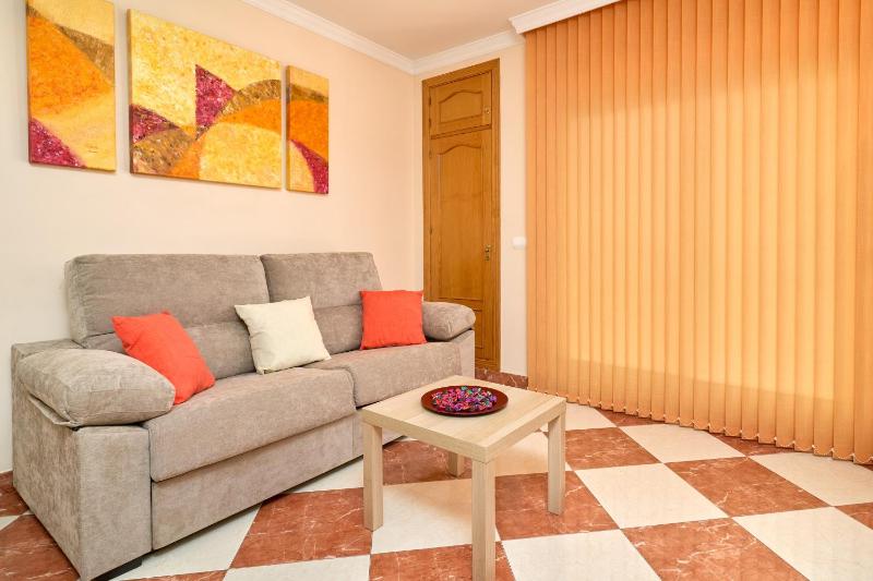 Apartamento Pilar Torre del Mar - image 10