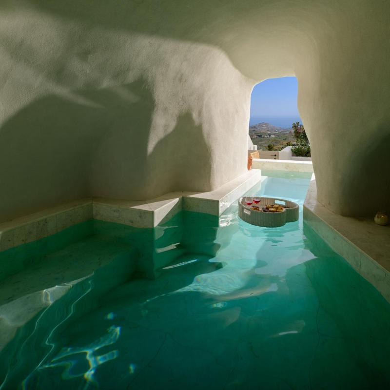 Avelora Suites - image 1