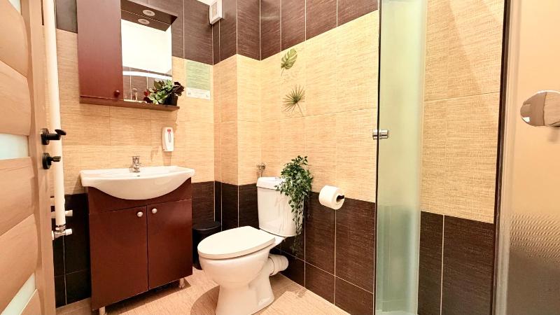 City Glow Studio - Near Unirii Boulevard -STR229B - image 10