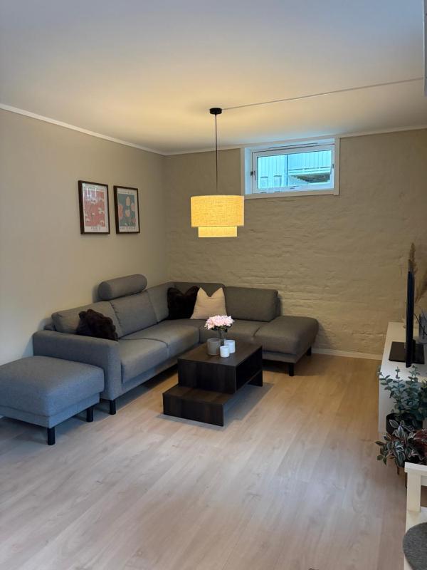 Modern apartment with sleeping space for 4 & parking included - image 5