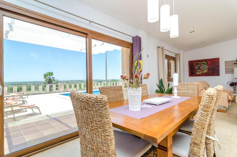 Three-Bedroom Villa image 1