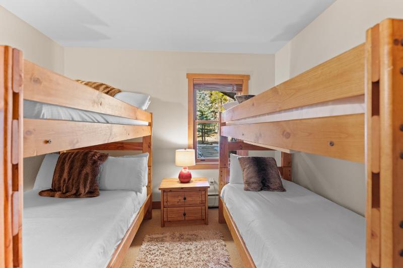 Red Hawk Townhome #2327 ; 2 100 - image 11