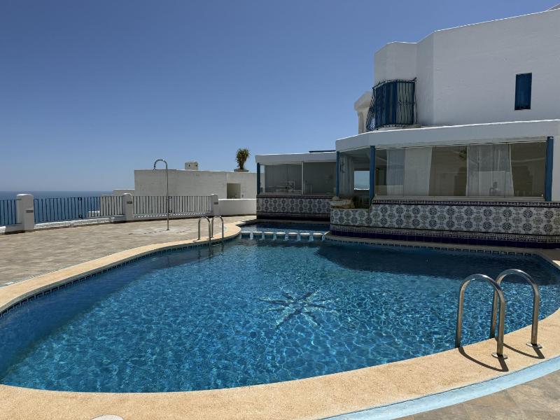 Perla Blanca – Vistas al mar y Castillo - image 21