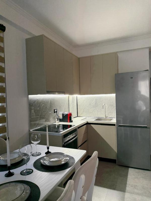 White wave Stay - image 12