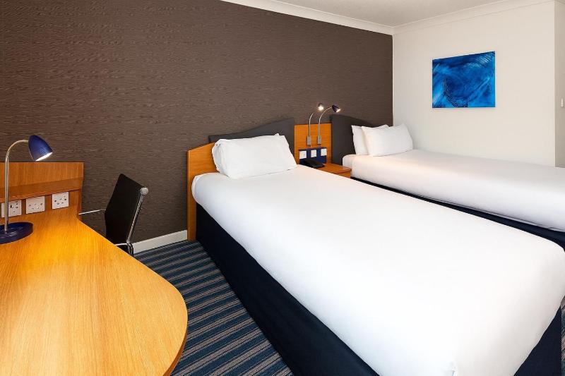Holiday Inn Express Southampton West By IHG - image 45
