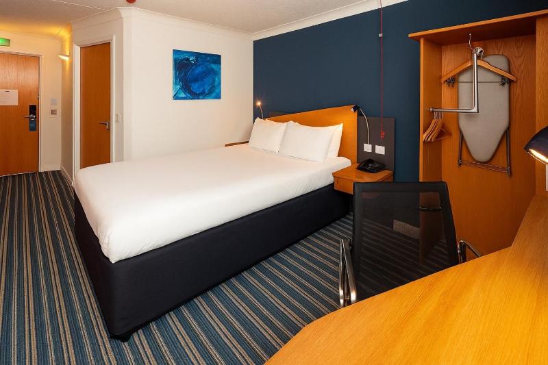 Holiday Inn Express Southampton West By IHG - image 43