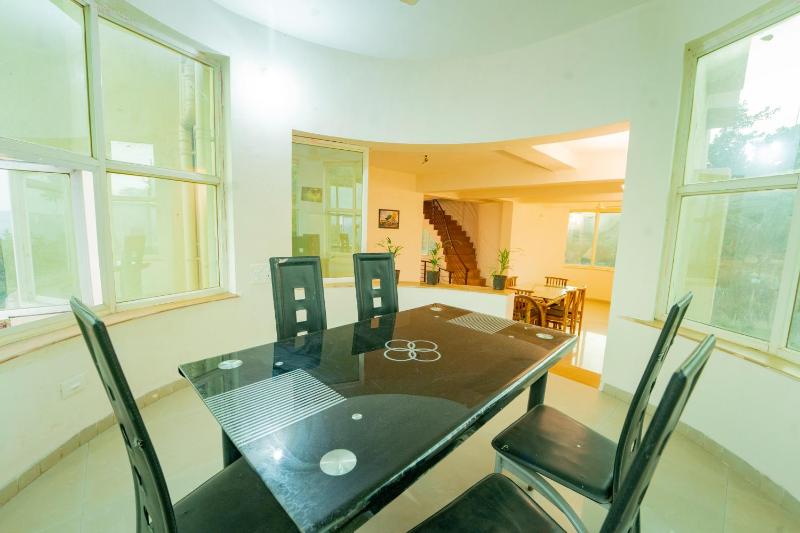 Devanand Villa 5BHK Mahabaleshwar - image 8