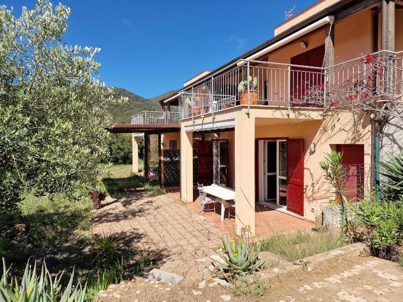 Appartamento Lacona Beach - image 10