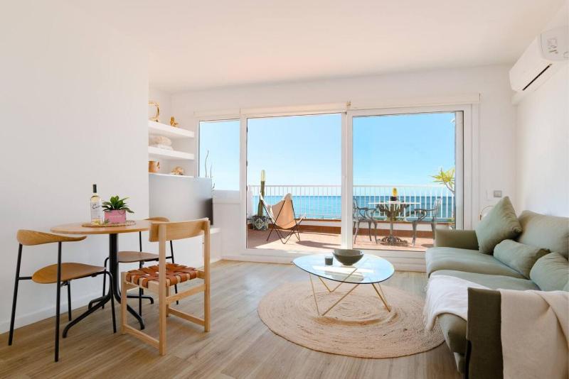 Seafront Apt. Center Sitges - Mar by Palmera Group - image 5