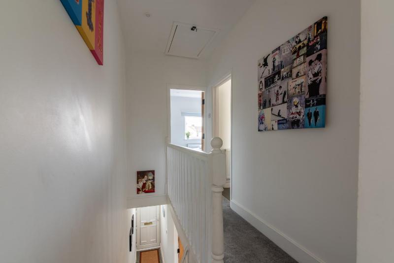 Stunning 3-Bedroom Luxury House in North End Portsmouth Pet Friendly Perfect of Groups with Private Parking SUMMER SPECIAL OFFER by Blue Puffin Stays - image 20
