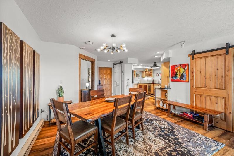 Bear Claw 514 - True Ski-in Ski-out Access Amazing Slope Views & Winter Shuttle! - image 36