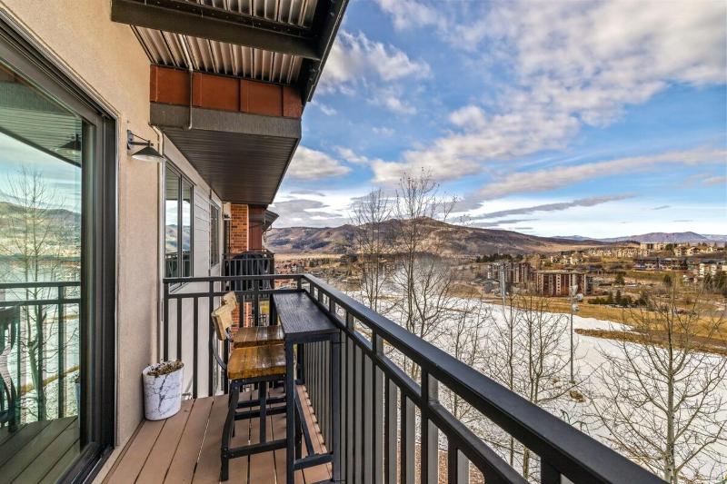 Bear Claw 514 - True Ski-in Ski-out Access Amazing Slope Views & Winter Shuttle! - image 29