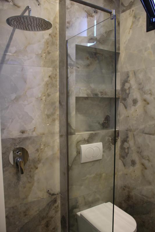 Lazari S Apartments - image 13