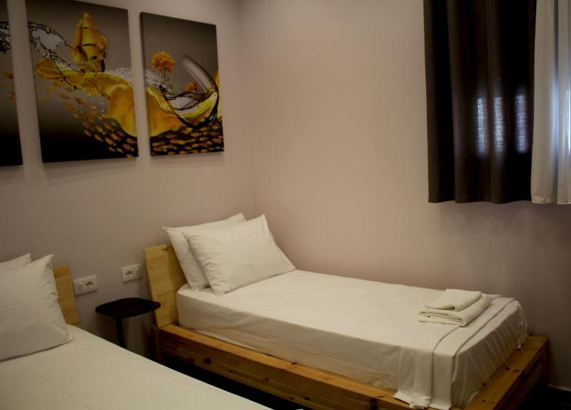 Lazari S Apartments - image 4