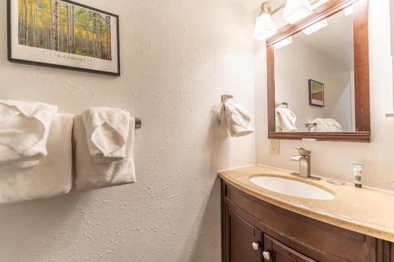 Key Condo #2929 - image 37