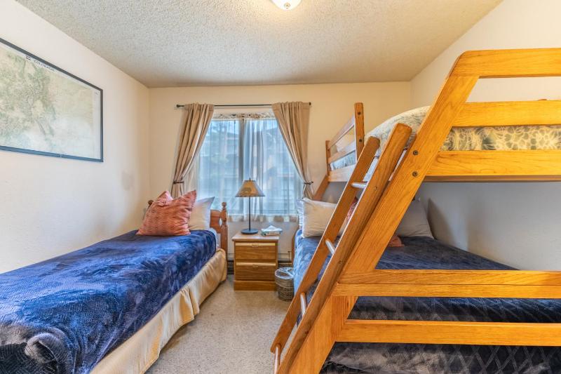 Key Condo #2929 - image 41
