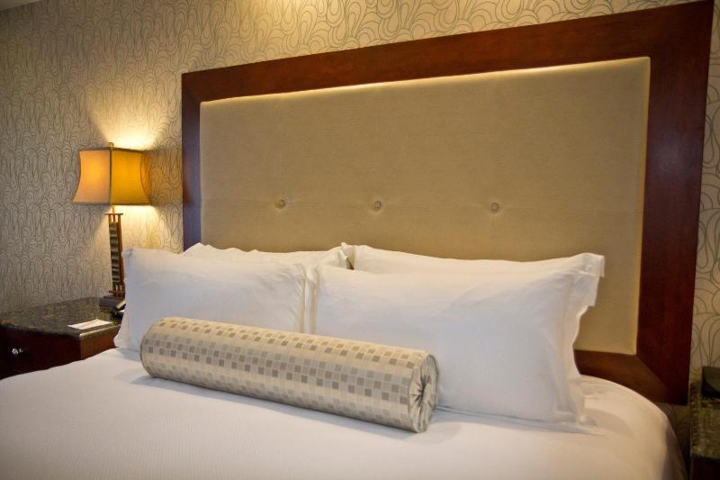 King Room image 3
