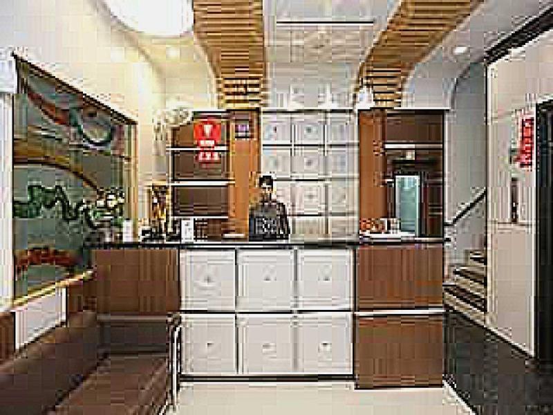 Collection O Hotel Midland - image 7