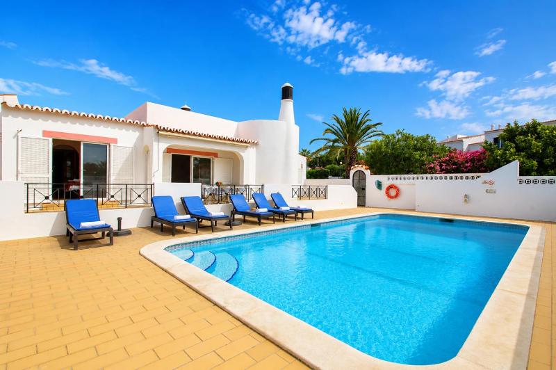 Villa Rosé - com piscina aquecível e BBQ em Carvoeiro - image 11