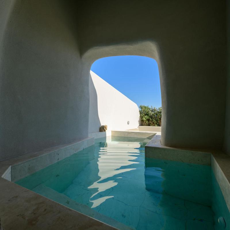 Avelora Suites - image 10