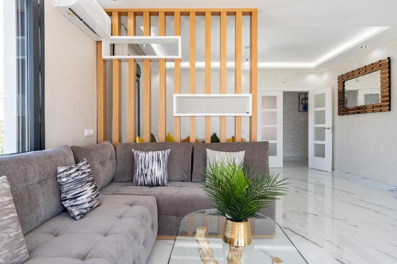 MalagaSuite Villa Riviera Mijas Pearl - image 16