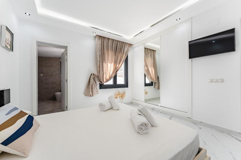 MalagaSuite Villa Riviera Mijas Pearl - image 28