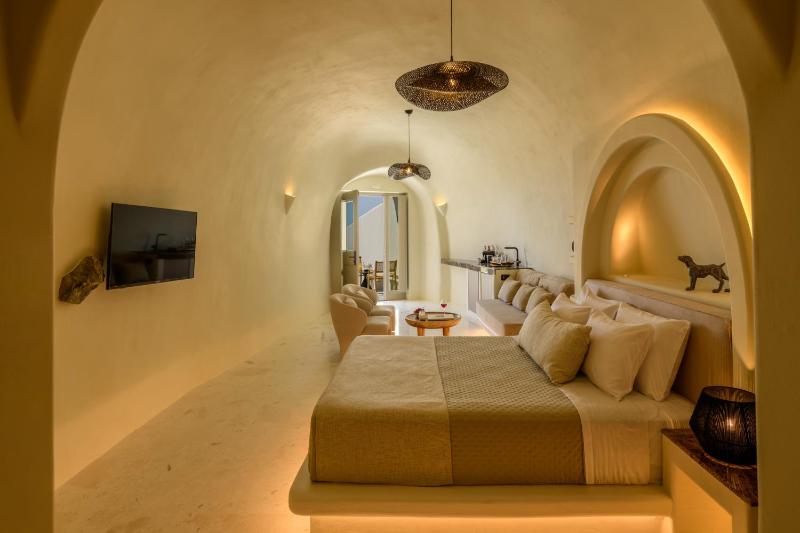 Avelora Suites - image 4