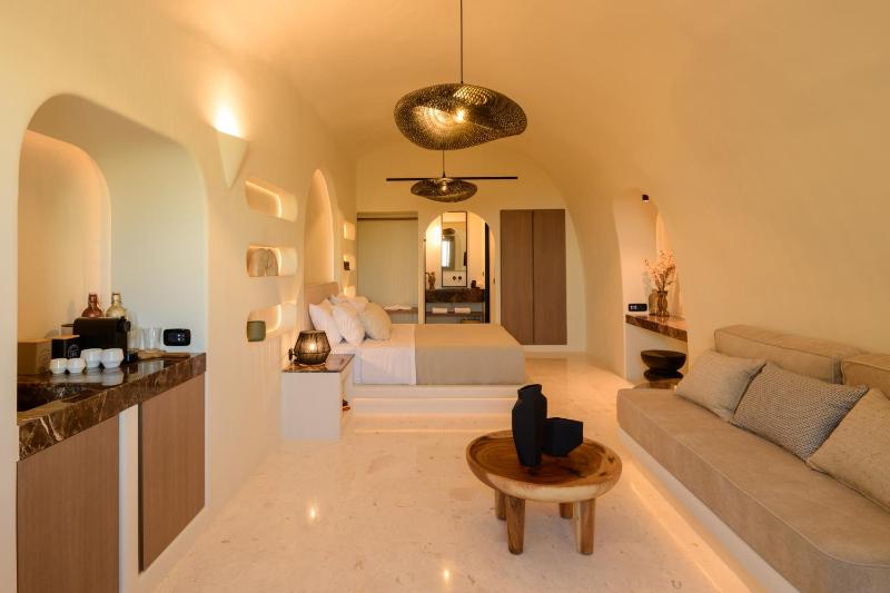 Avelora Suites - image 16