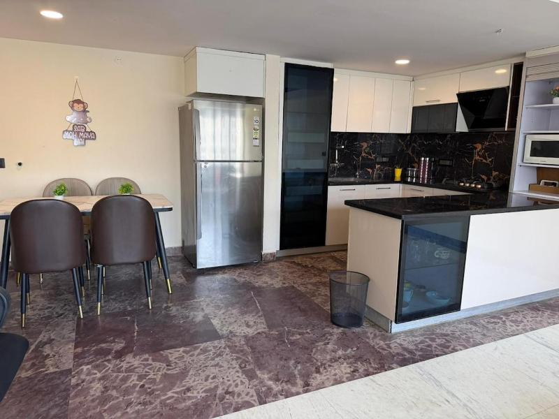 Heaven Retreat-1 BHK Luxury Apartment-10th Floor - image 13