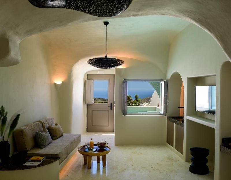 Avelora Suites - image 12