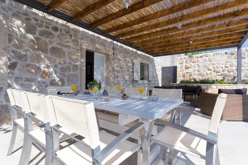Hedera Estate Villa Hedera VIII - image 11