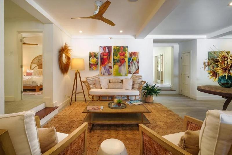 Luxury 7-Bedroom Sandy Lane Estate Villa with Pool & Beach Club Access - image 10