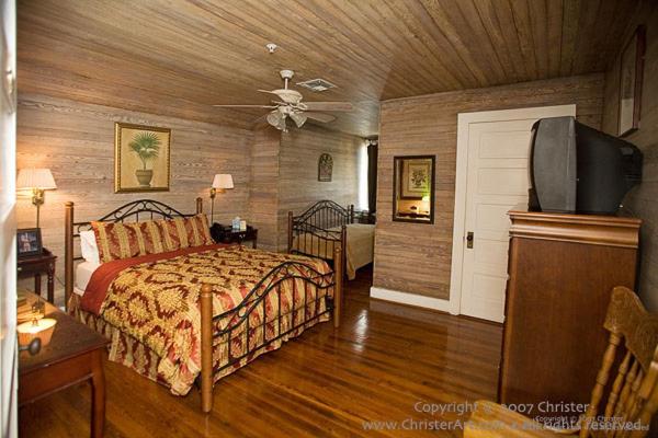 Triple Room image 2