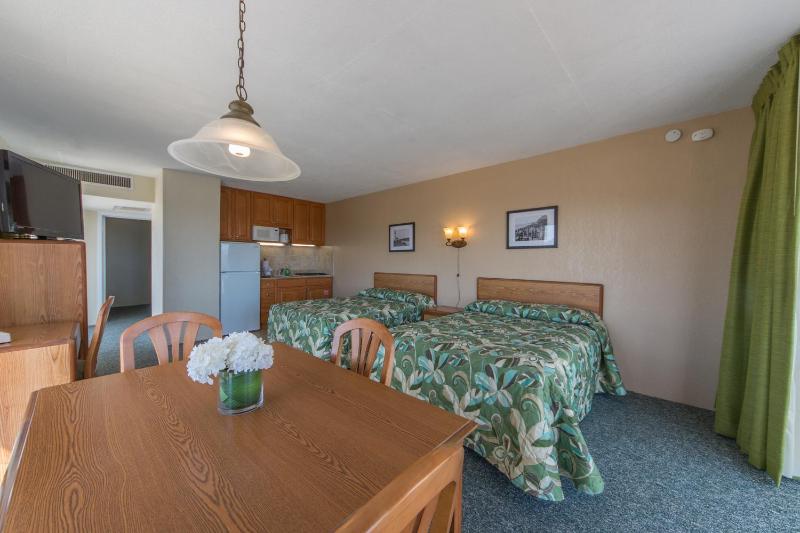 Ocean View Pool Side Suite with Kitchen image 3