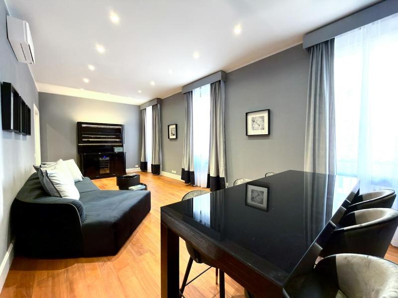 The Condotti Boutique - Luxury Serviced Apartment - image 1