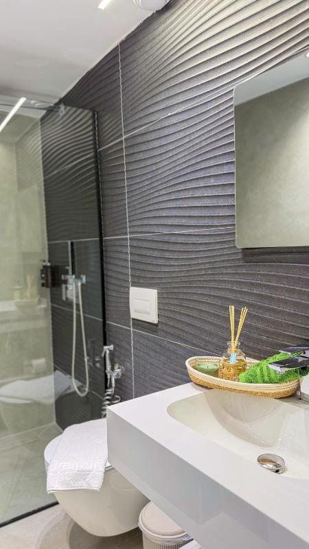 TreA Suites with Jacuzzi  By Aria - image 6