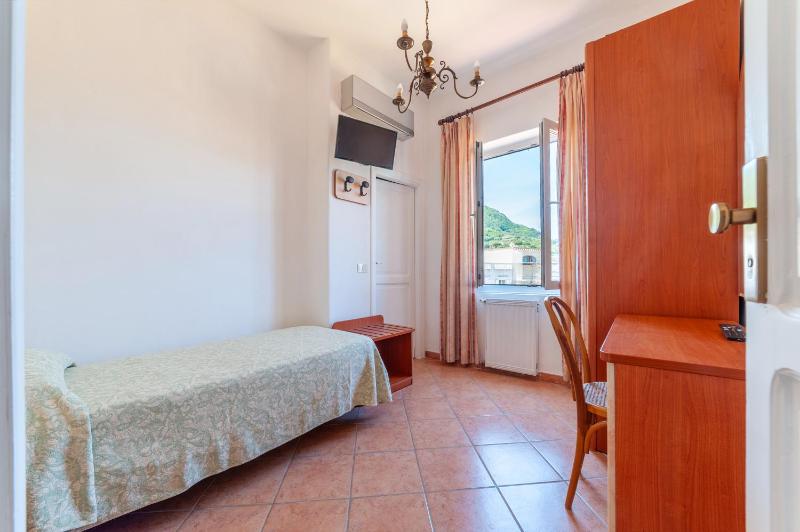 Hotel Monti - image 30
