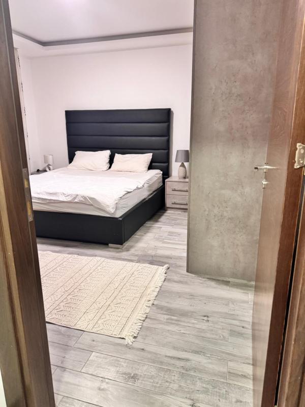 Modern Cozy Apartment in Abdoun - image 8