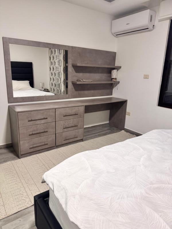 Modern Cozy Apartment in Abdoun - image 3