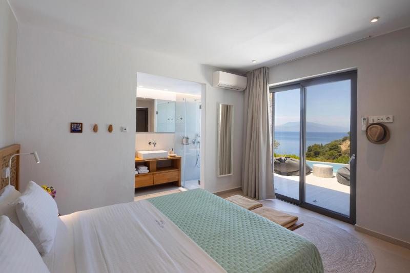 Kechria Bay Villas - image 8